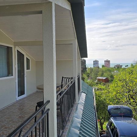 Гостевой дом Olga's Home Батуми Экстерьер фото