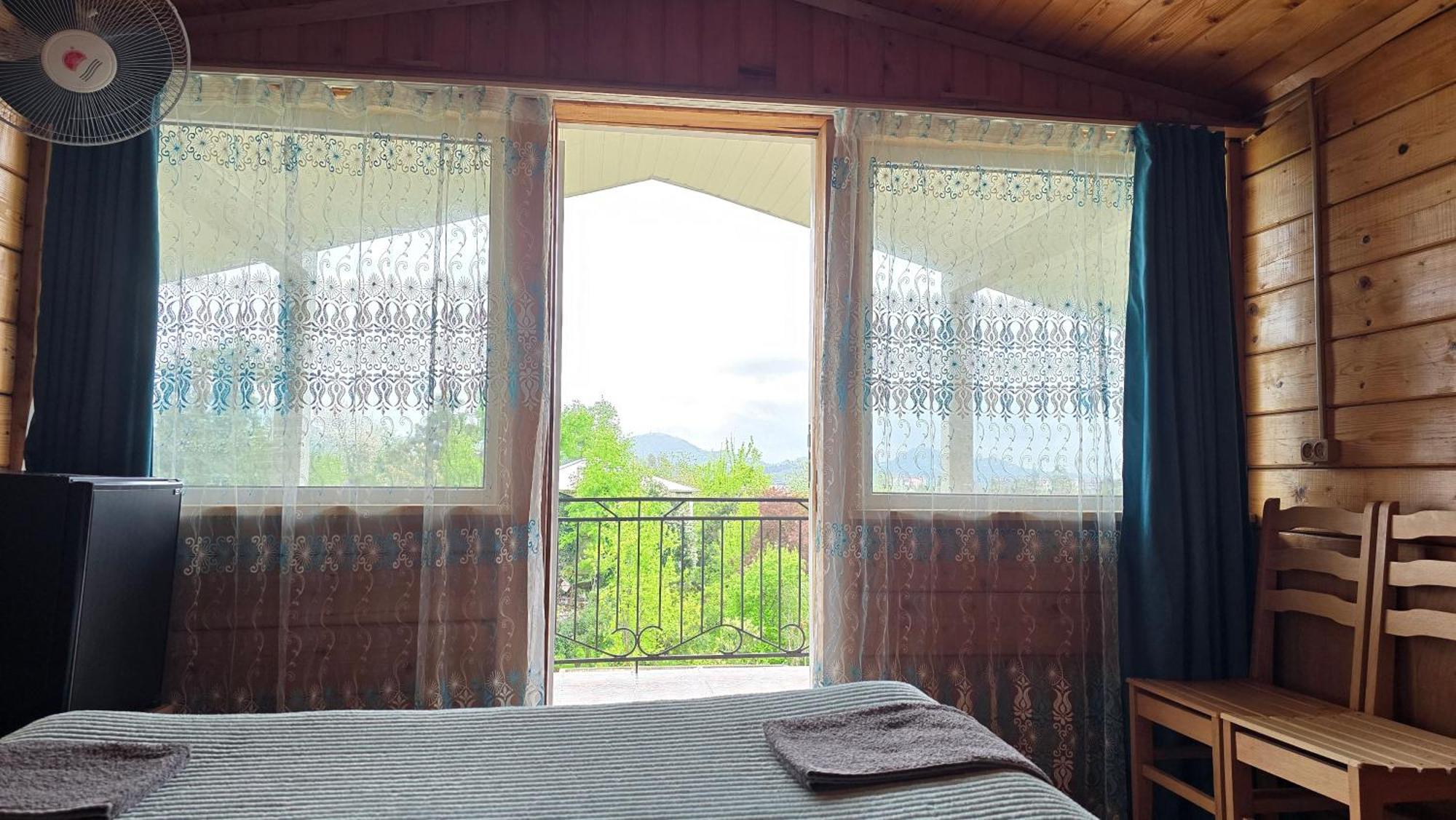 Гостевой дом Olga's Home Батуми Экстерьер фото
