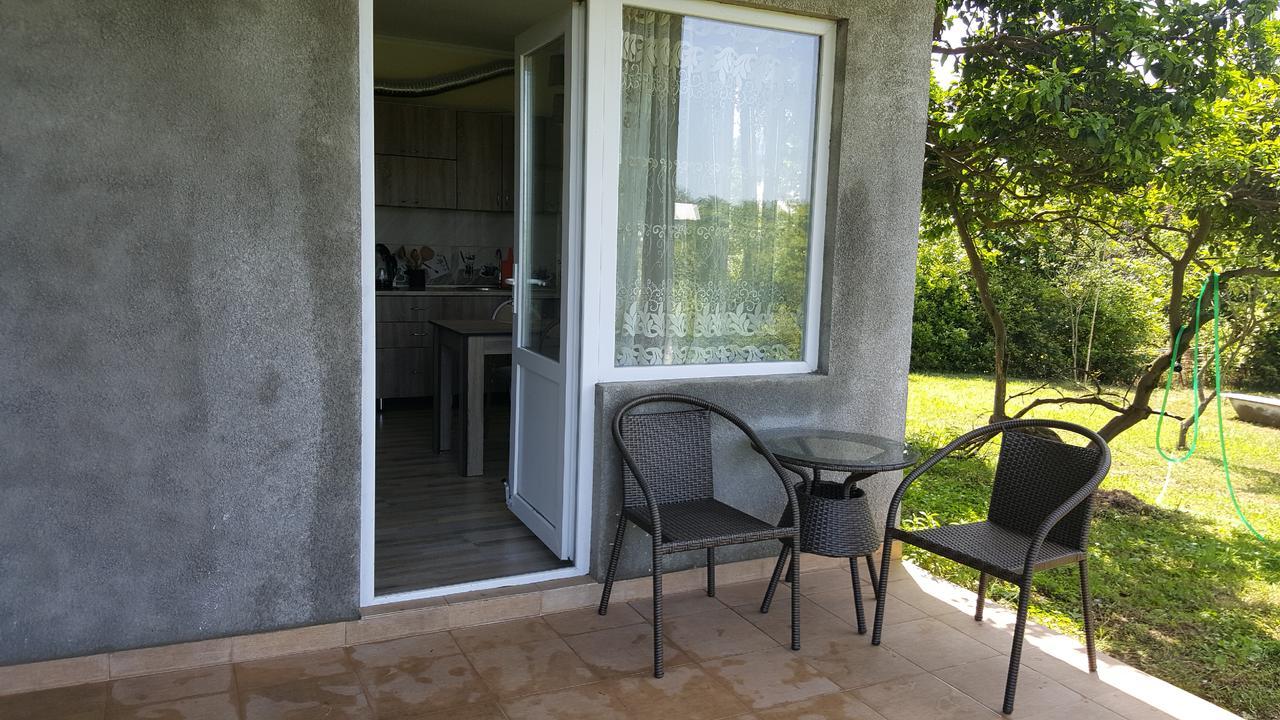 Гостевой дом Olga's Home Батуми Экстерьер фото