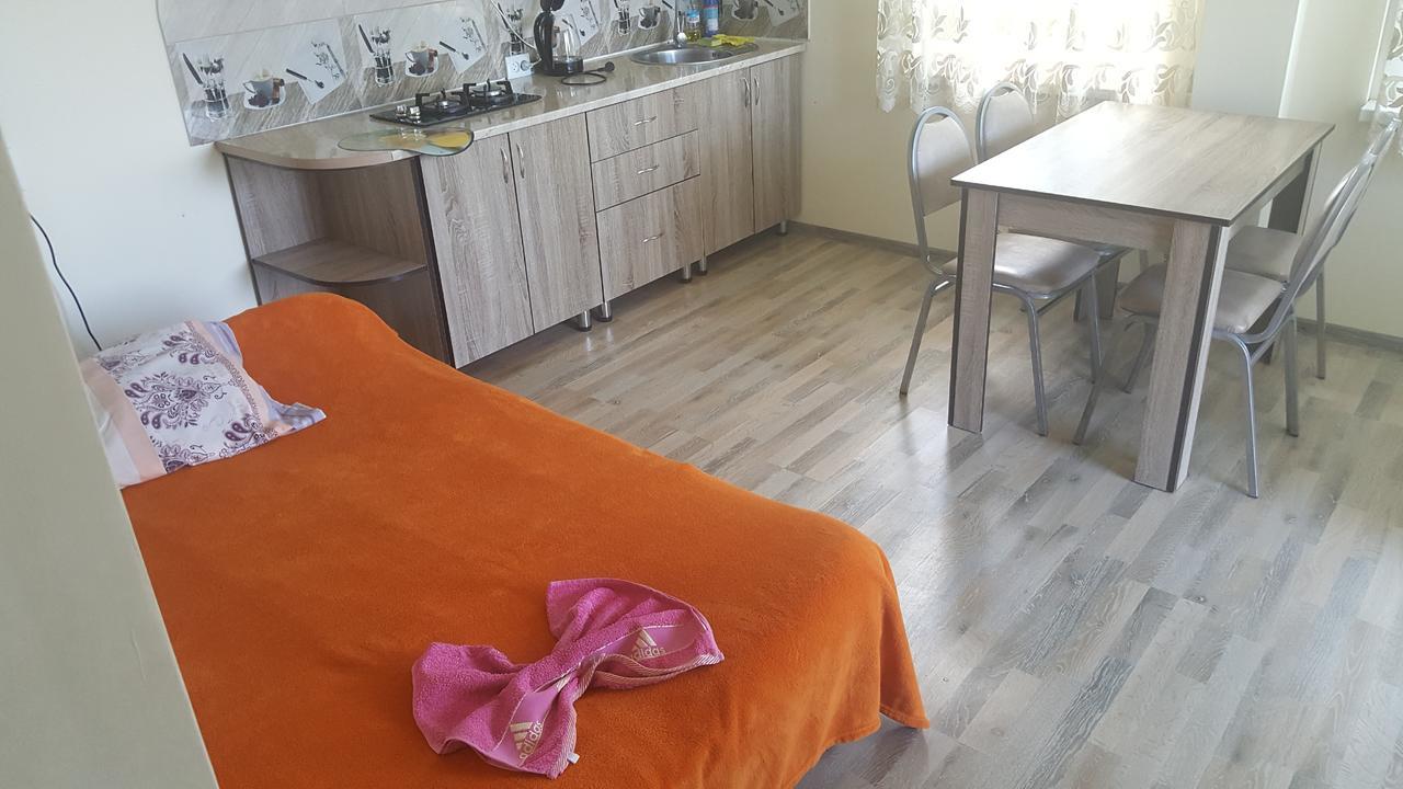 Гостевой дом Olga's Home Батуми Экстерьер фото